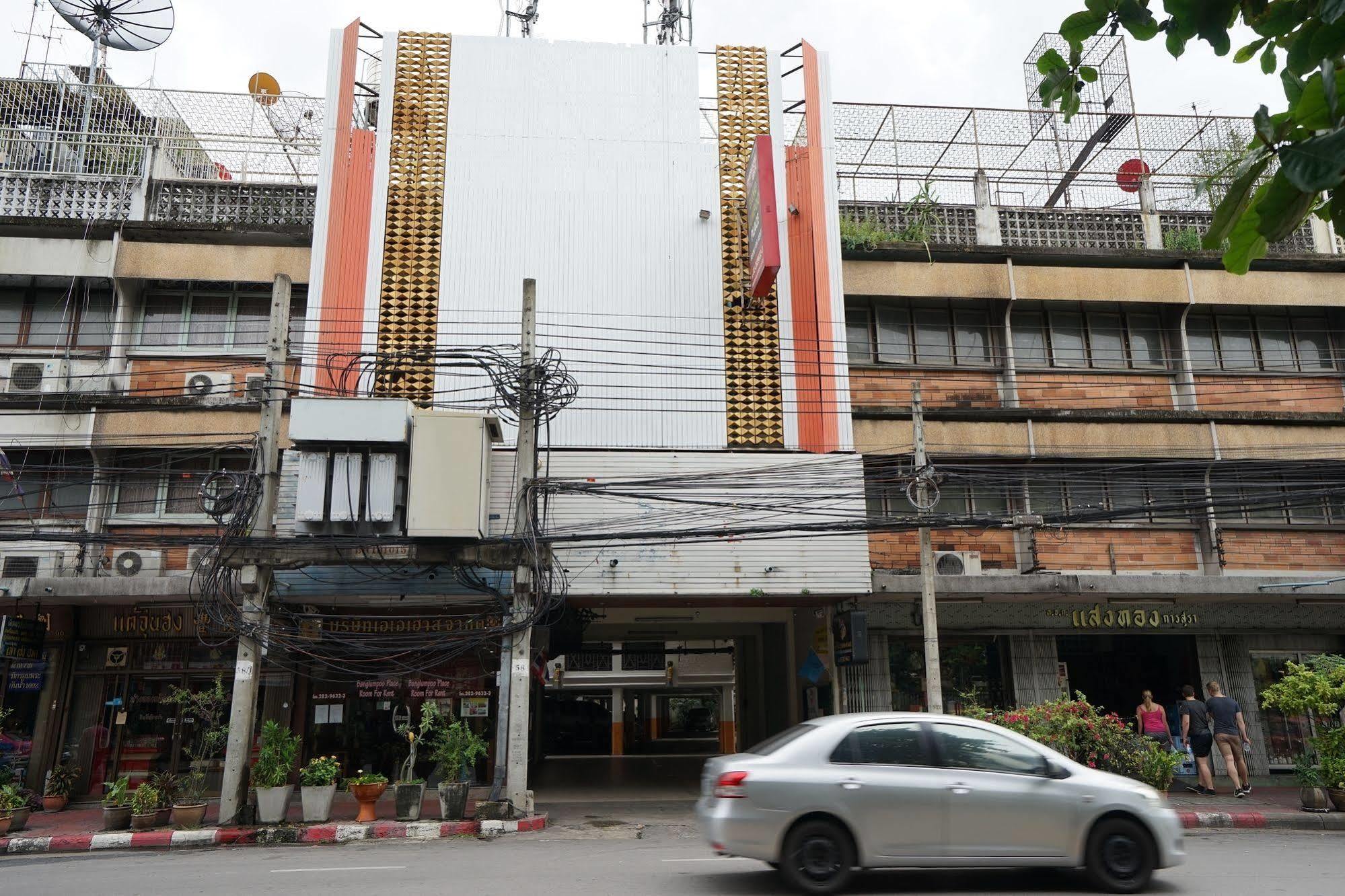 Banglumpoo Place Bangkok Buitenkant foto
